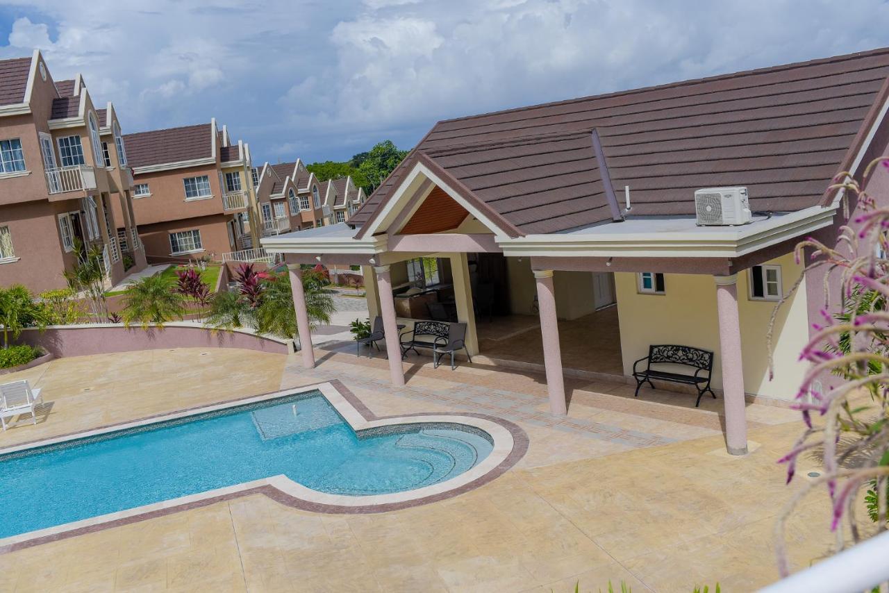 Tropical Luxury Dreams Vila Ocho Rios Exterior foto